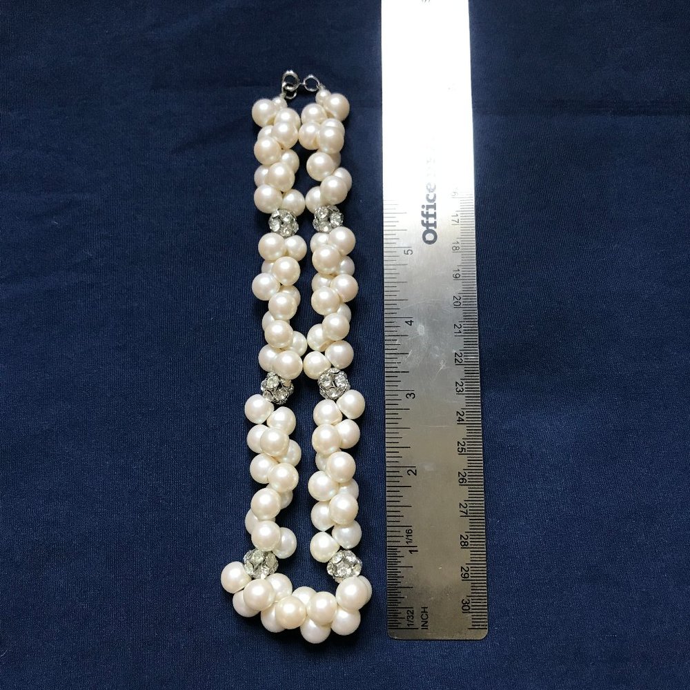 Pearl & Rhinestone Jewelry Set – Necklace & Pierced Earrings - Picture 10 of 10